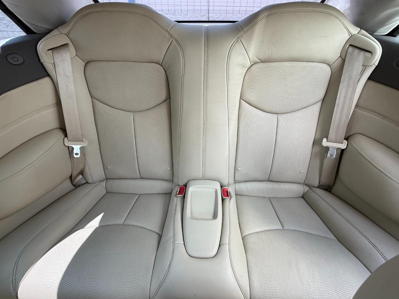Infiniti G37 Convertible 2dr Base 2013