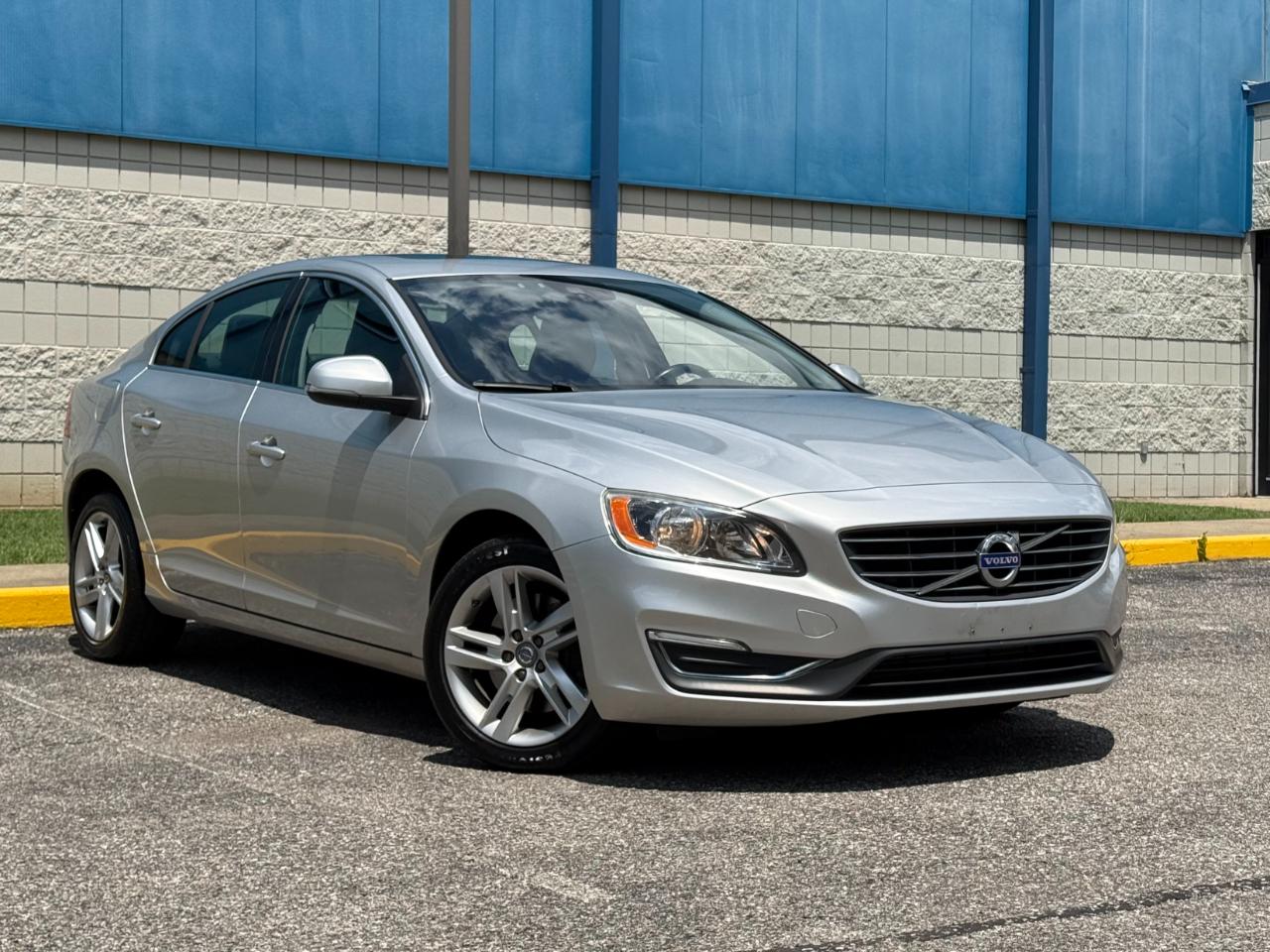 Volvo S60 2015.5 4dr Sdn T5 Premier AWD 2015
