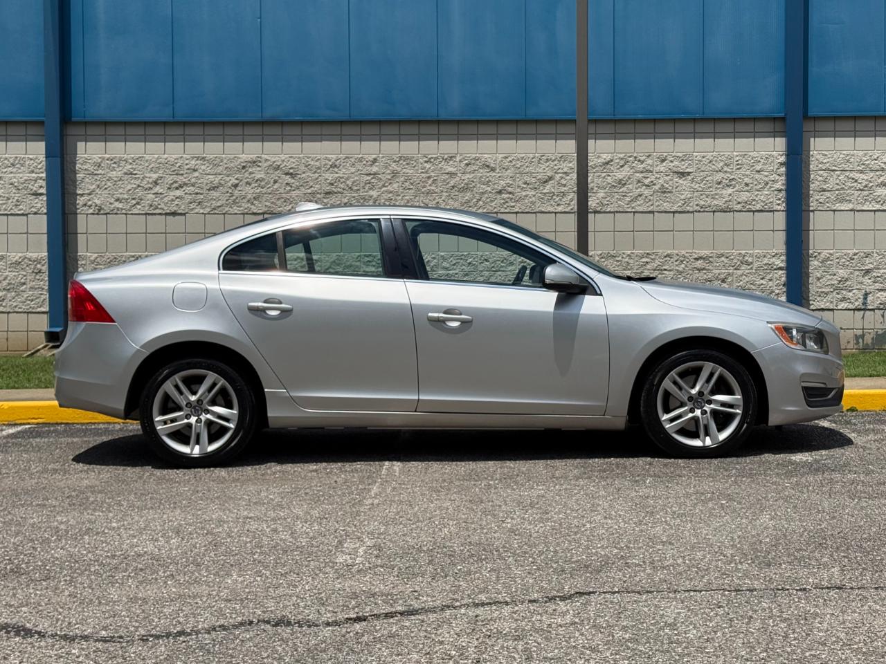 Volvo S60 2015.5 4dr Sdn T5 Premier AWD 2015