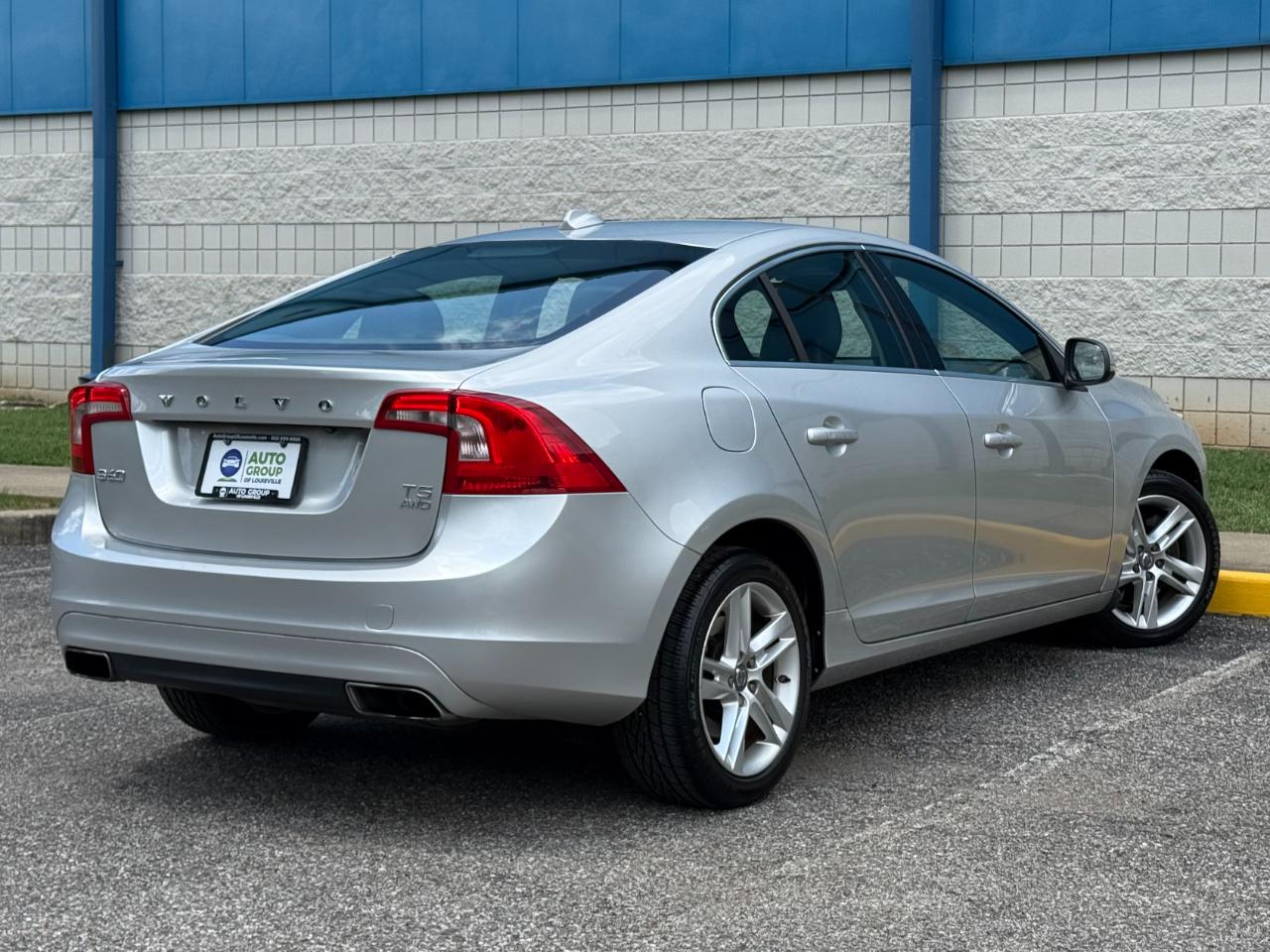 Volvo S60 2015.5 4dr Sdn T5 Premier AWD 2015