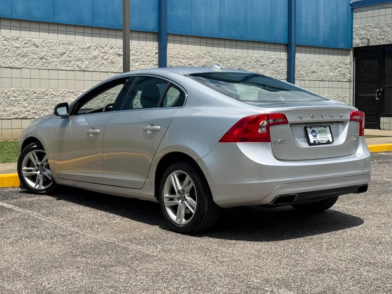 Volvo S60 2015.5 4dr Sdn T5 Premier AWD 2015