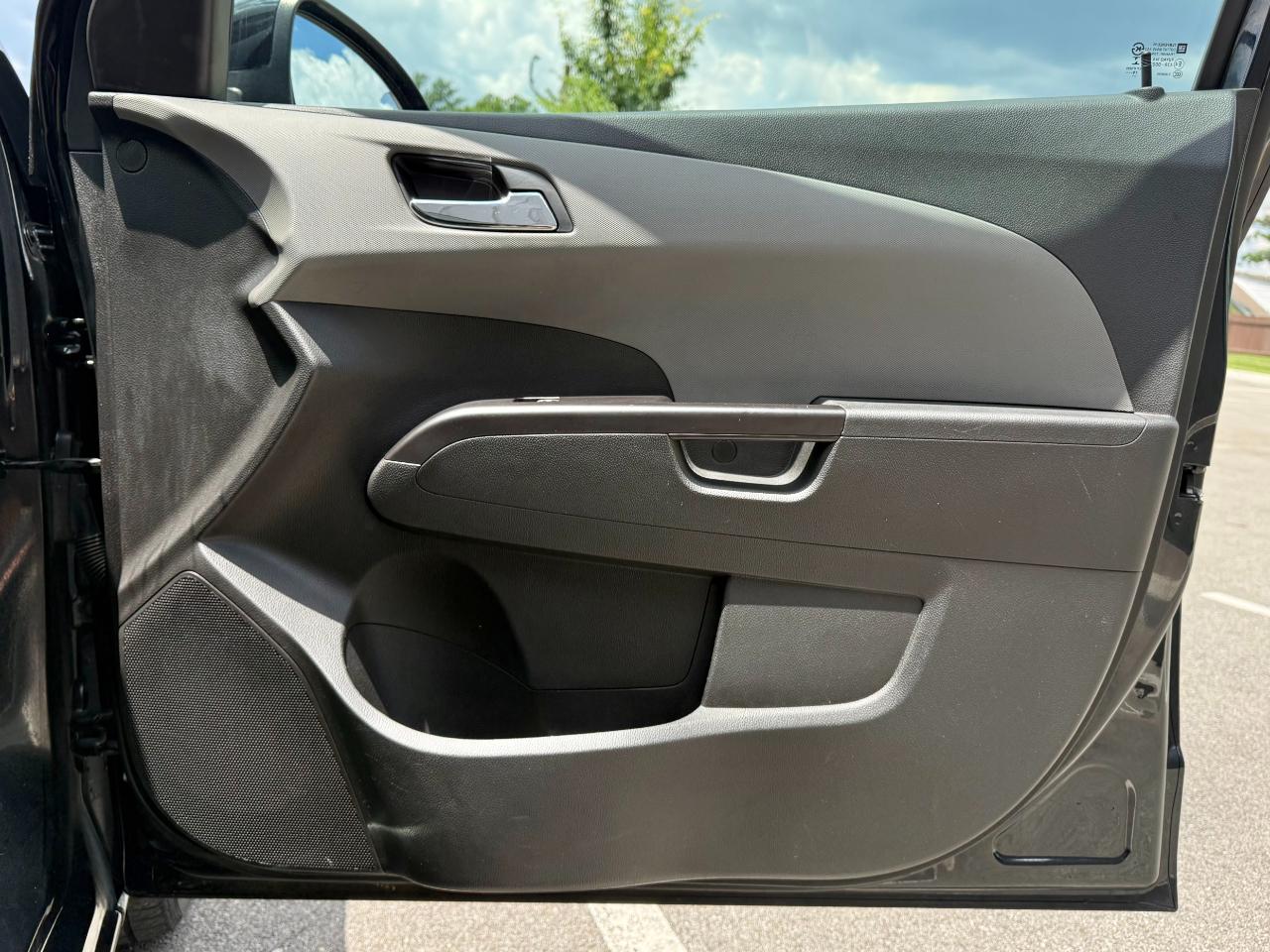 Chevrolet Sonic 4dr Sdn LT 2020