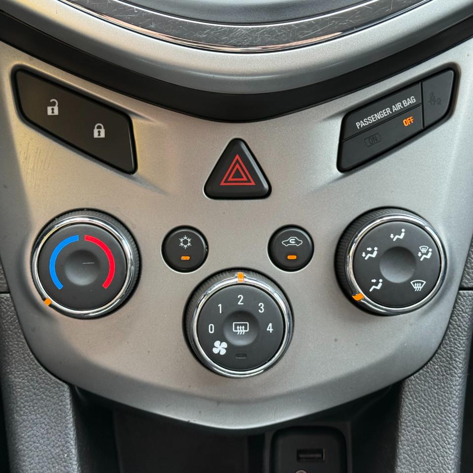 Chevrolet Sonic 4dr Sdn LT 2020