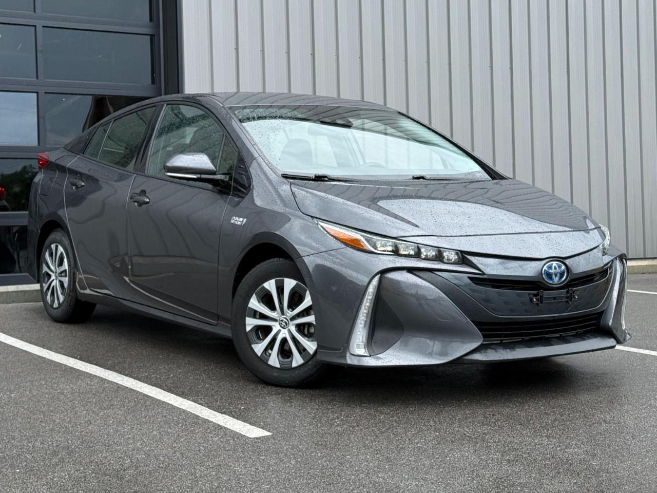 Toyota Prius Prime Limited (Natl) 2020
