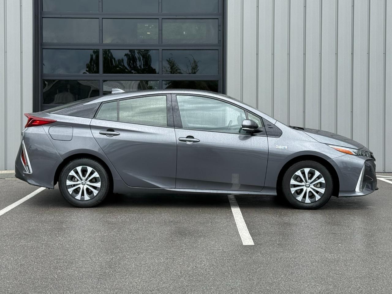 Toyota Prius Prime Limited (Natl) 2020