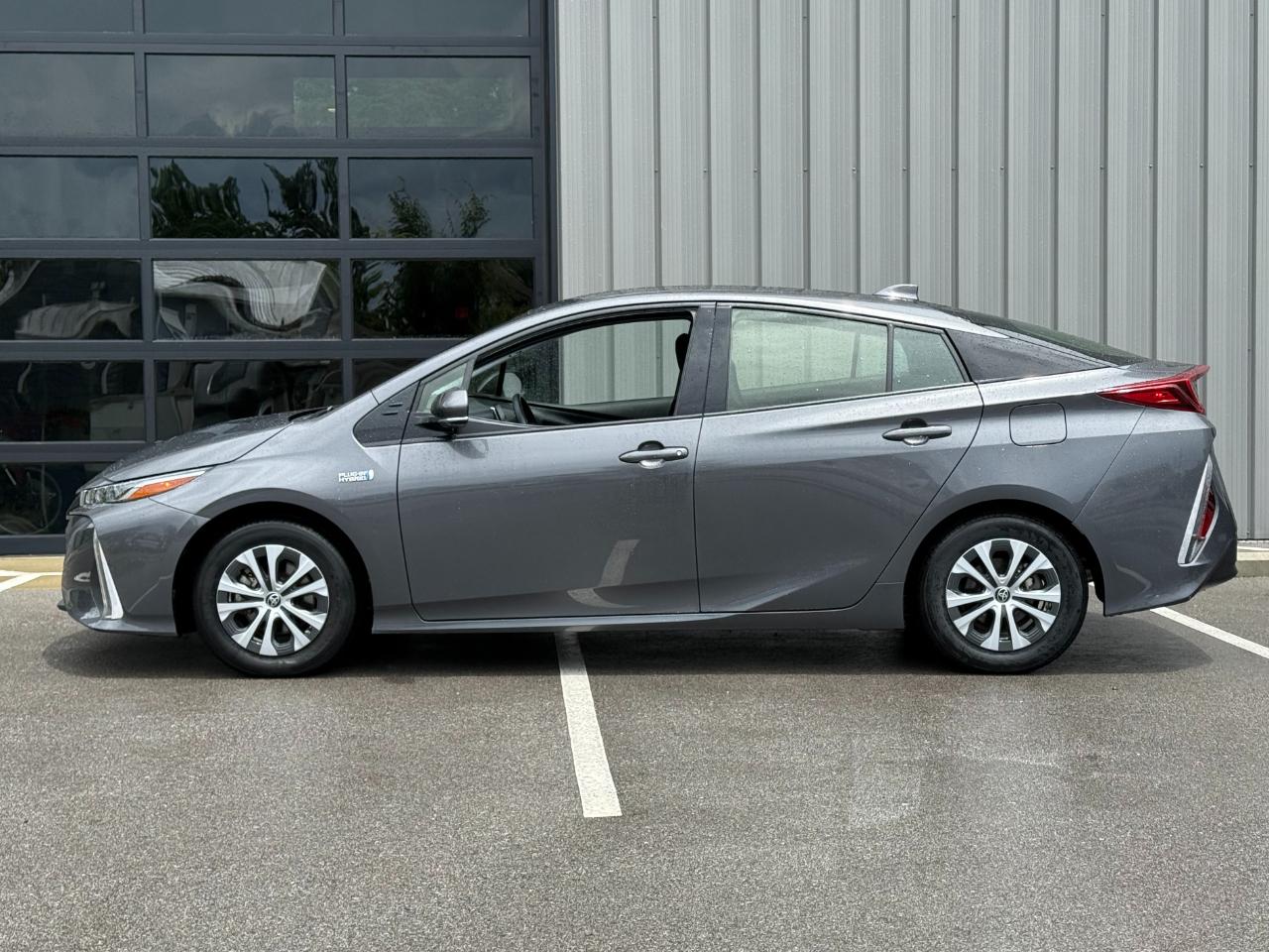 Toyota Prius Prime Limited (Natl) 2020