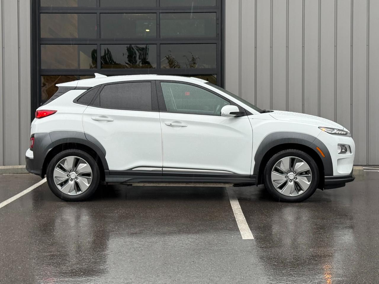 Hyundai Kona Electric Ultimate FWD 2021