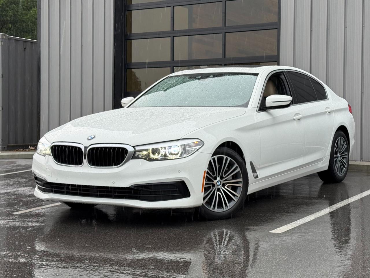 2019 BMW 5 Series 530i Sedan