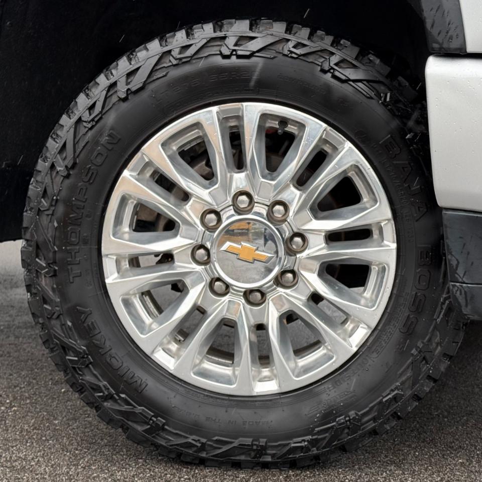 Chevrolet Silverado 2500HD 4WD Crew Cab 159" High Country 2022