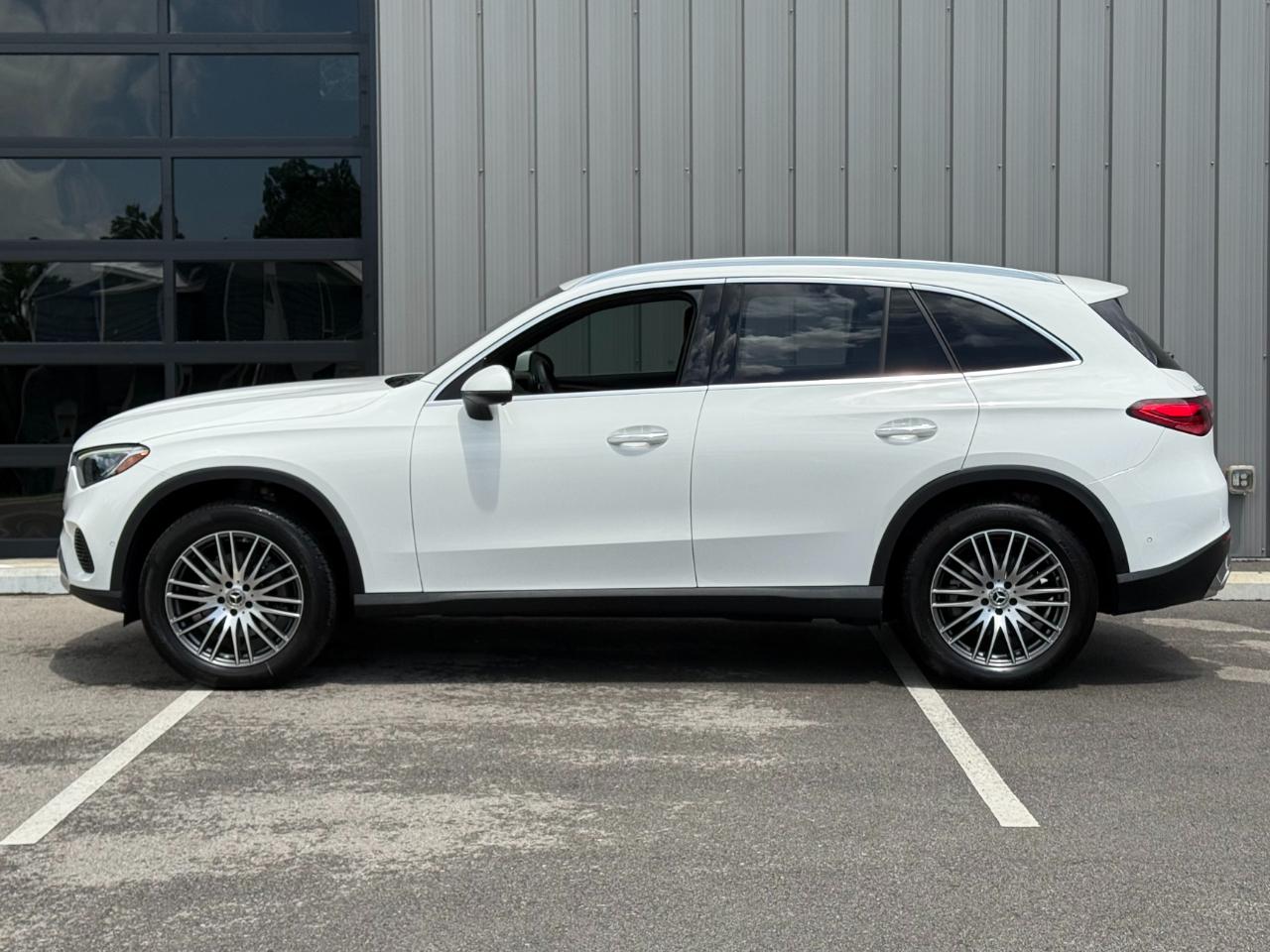 Mercedes-Benz GLC GLC 300 SUV 2023