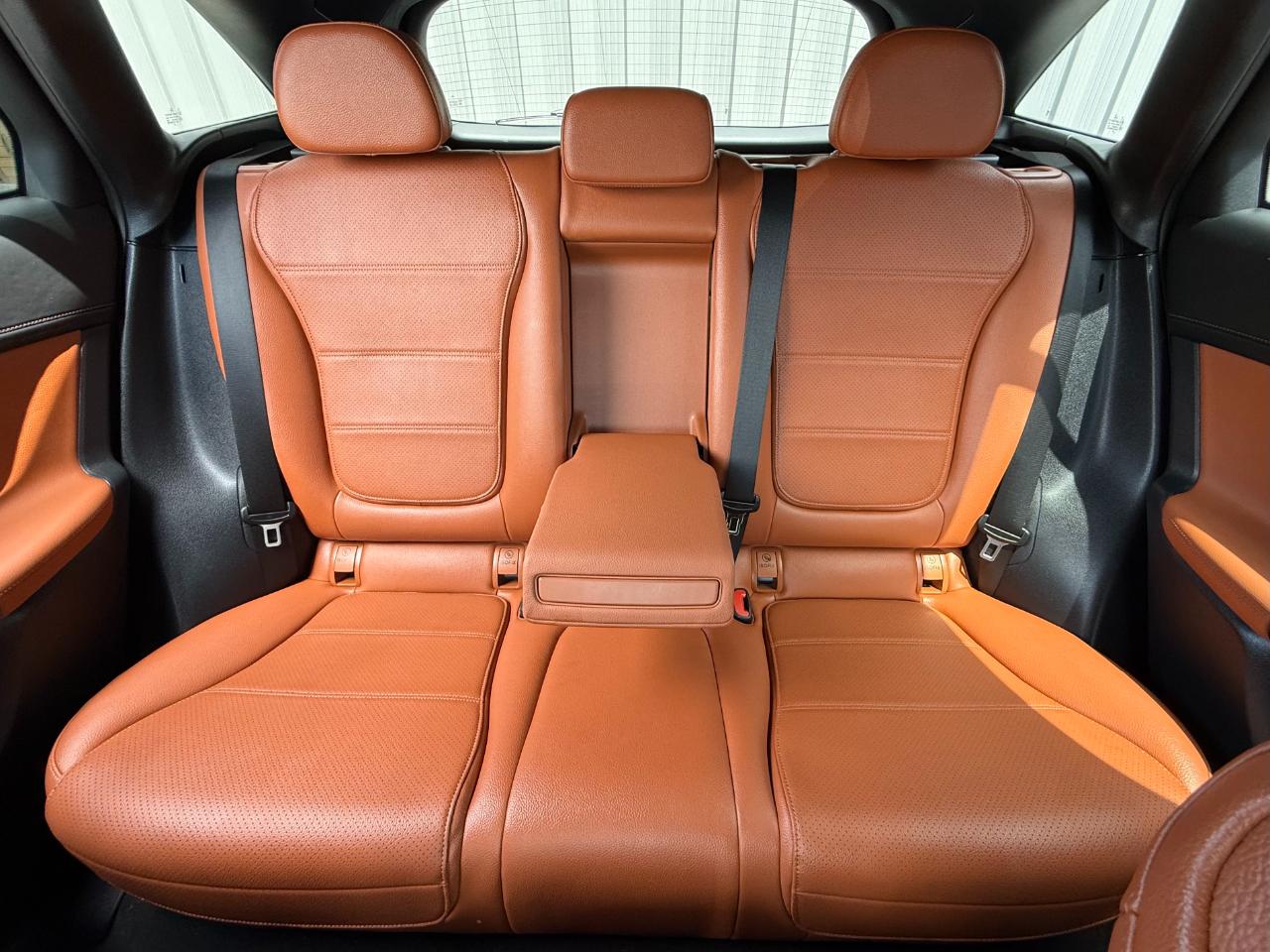 Mercedes-Benz GLC GLC 300 SUV 2023
