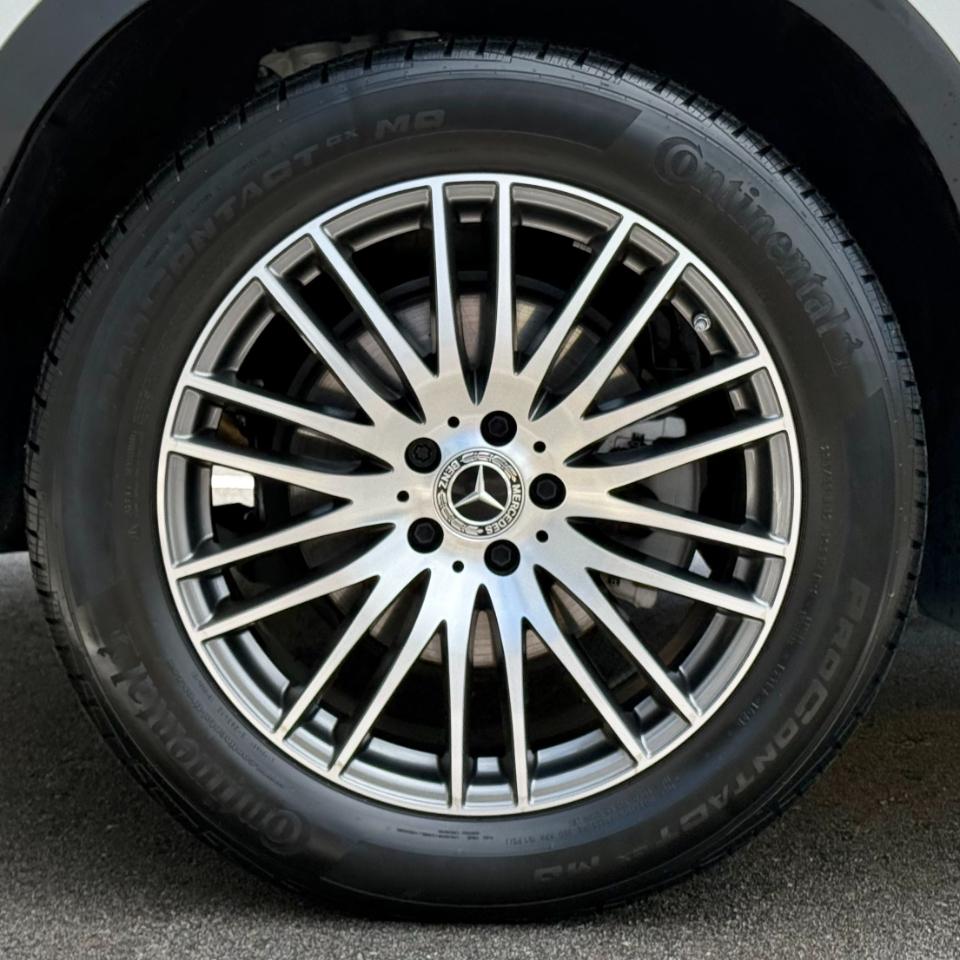 Mercedes-Benz GLC GLC 300 SUV 2023