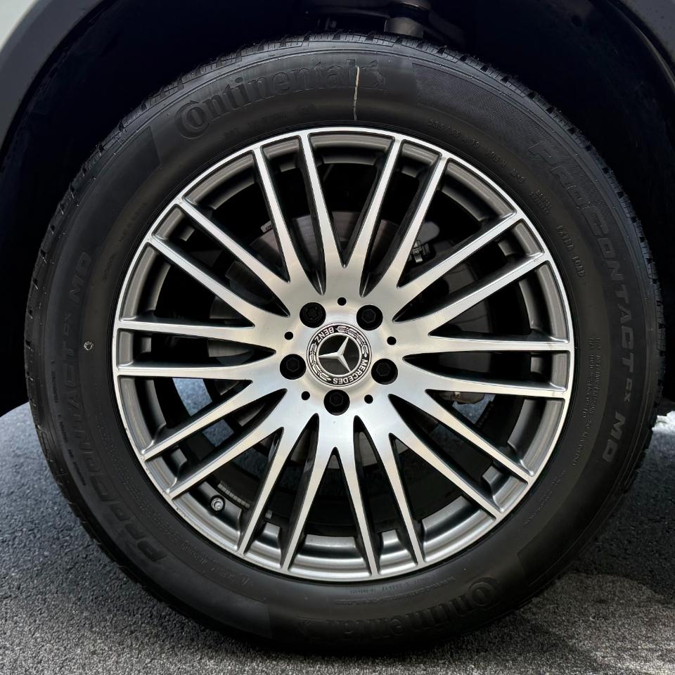 Mercedes-Benz GLC GLC 300 SUV 2023