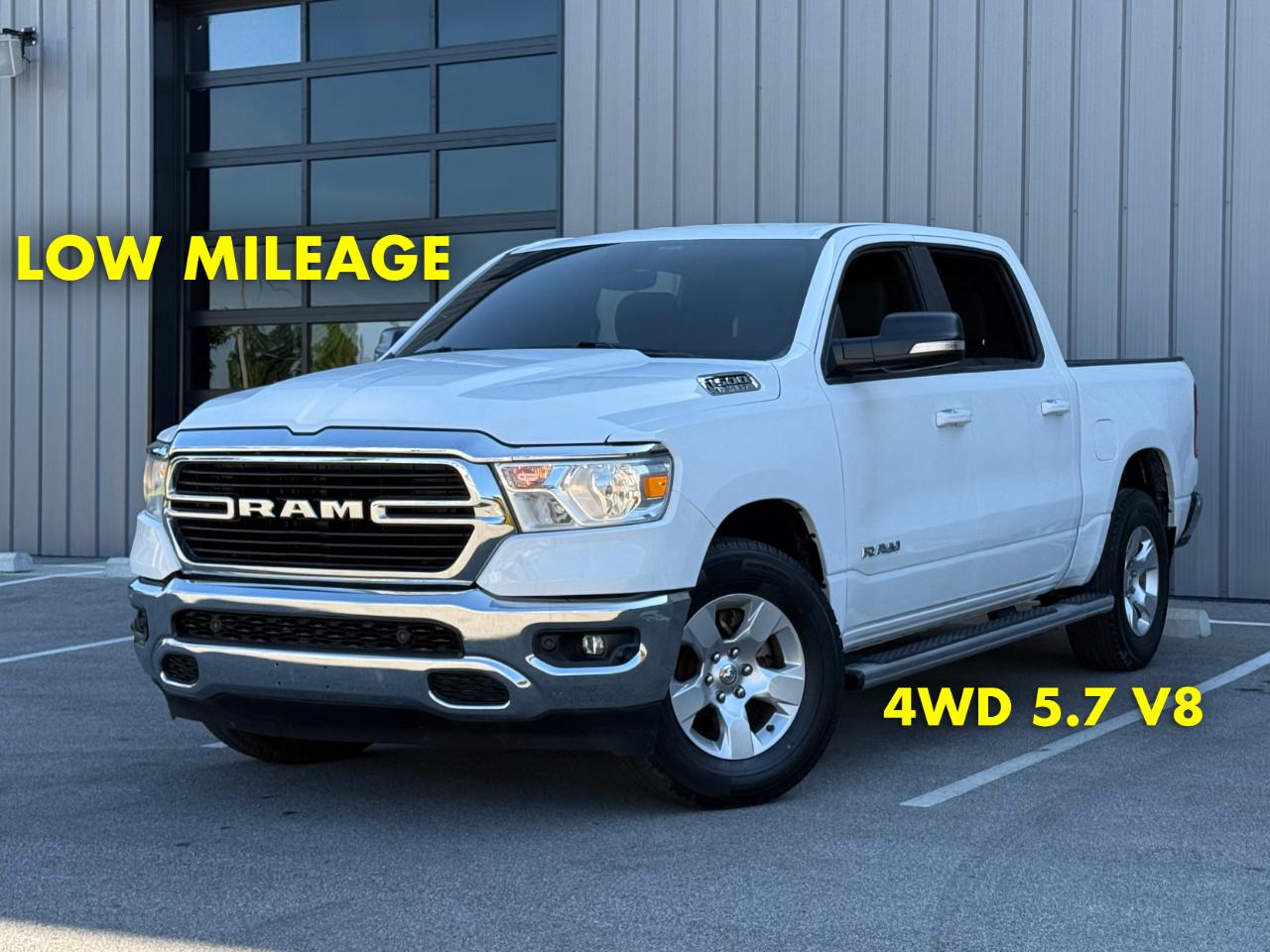RAM 1500 Big Horn 4x4 Crew Cab 5'7" Box 2021