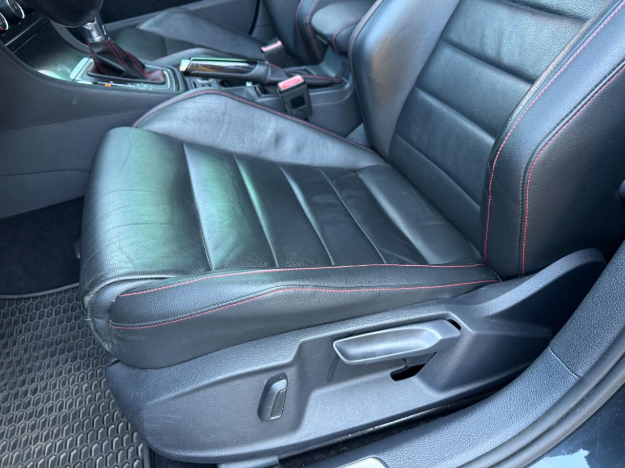 Volkswagen Golf GTI 4dr HB DSG Autobahn 2016