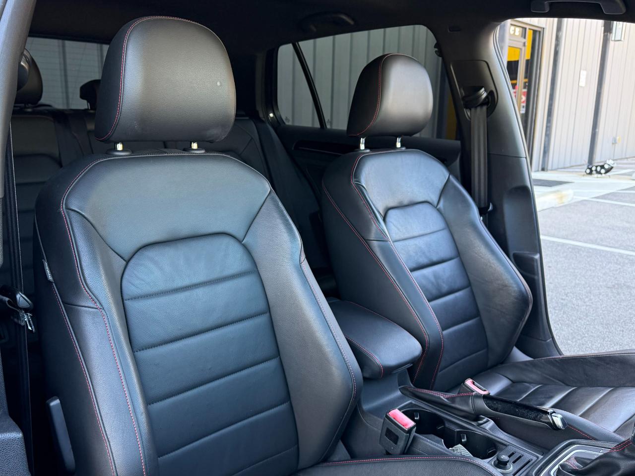 Volkswagen Golf GTI 4dr HB DSG Autobahn 2016