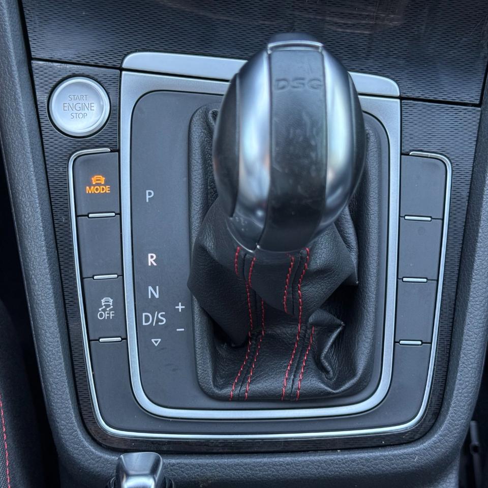 Volkswagen Golf GTI 4dr HB DSG Autobahn 2016