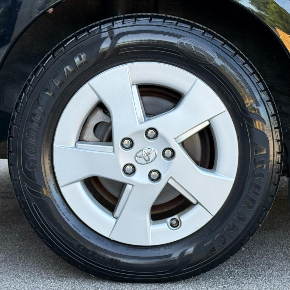 Toyota Prius 5dr HB III (Natl) 2010