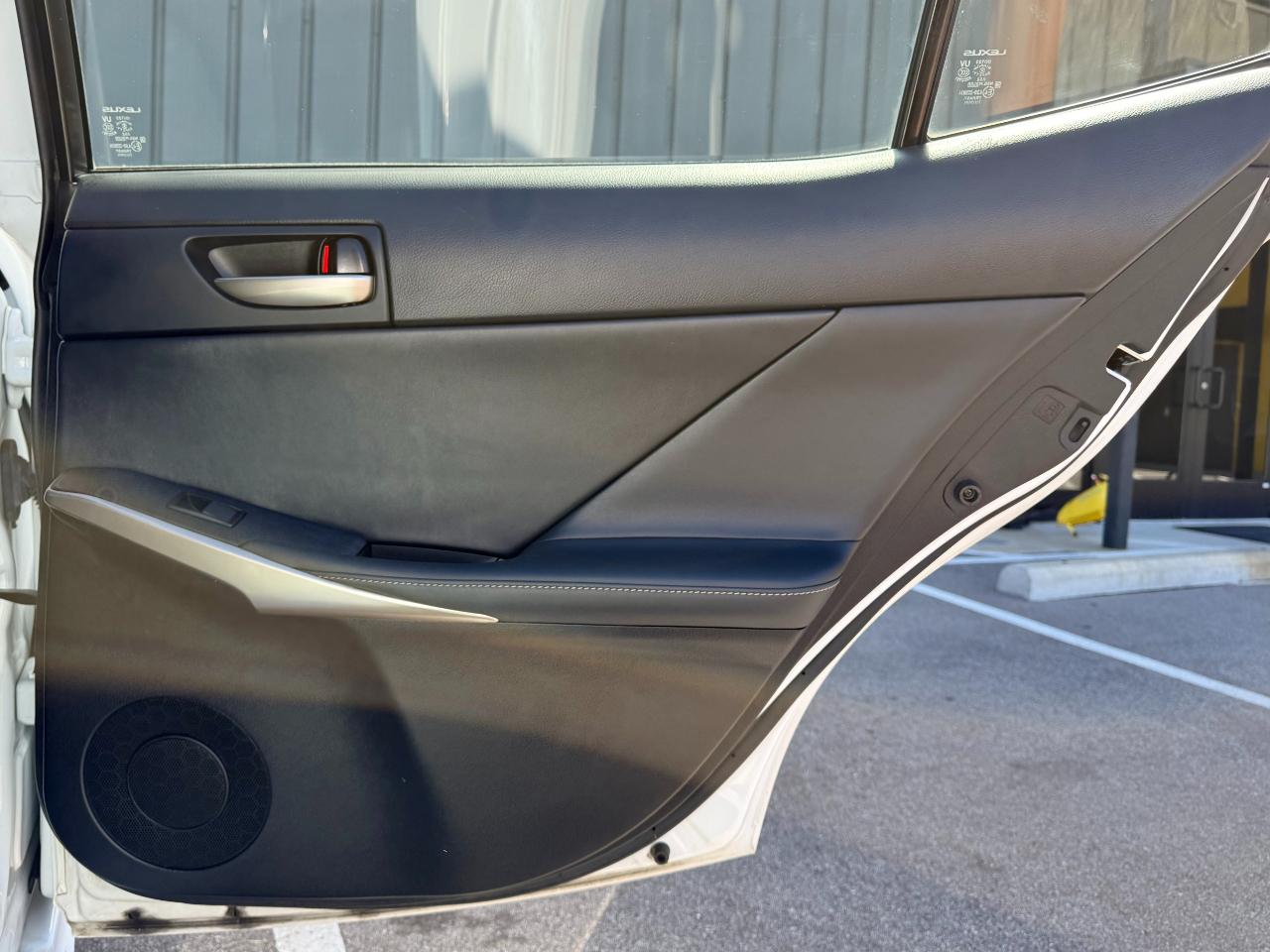 Lexus IS IS 300 AWD 2019