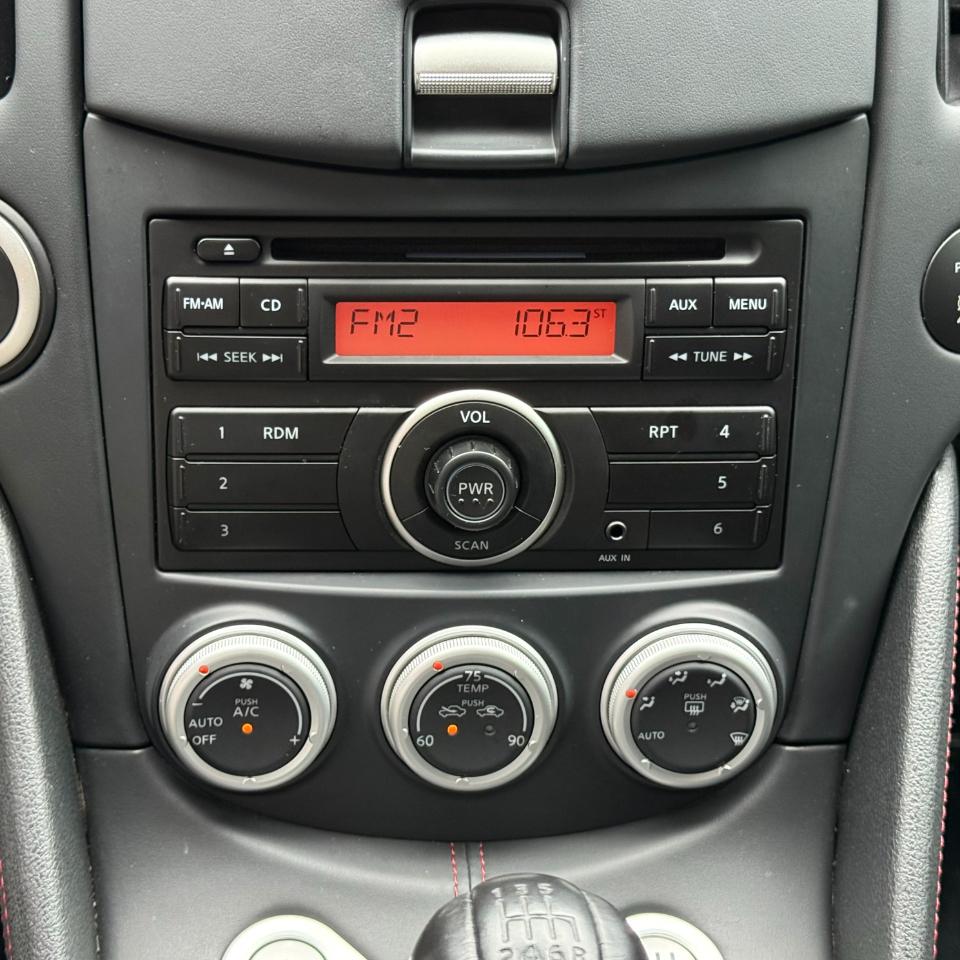 Nissan 370Z 2dr Cpe Manual NISMO 2012