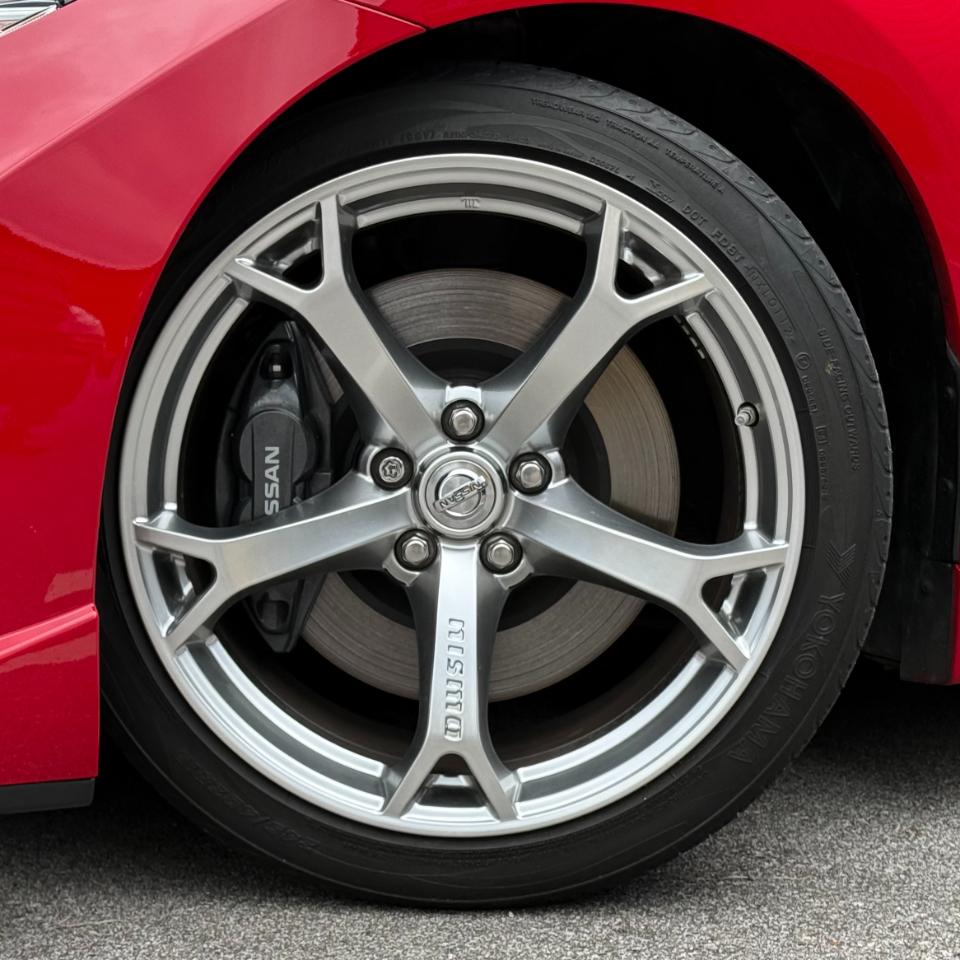 Nissan 370Z 2dr Cpe Manual NISMO 2012