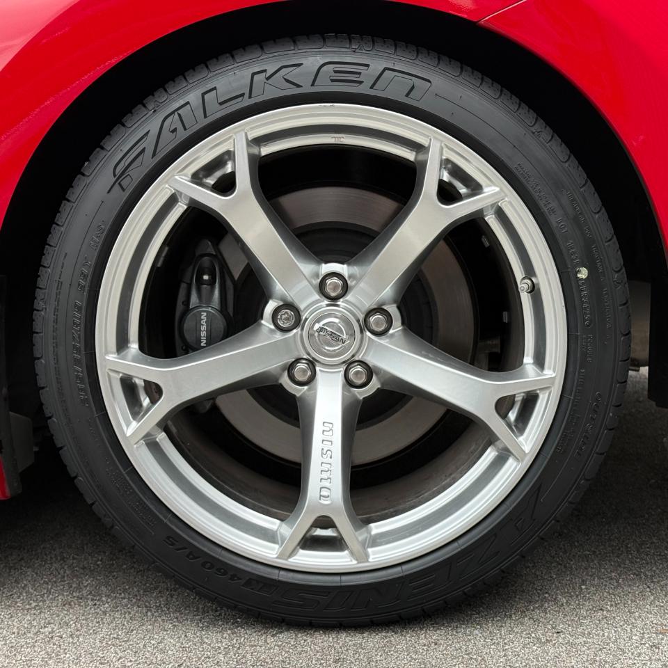 Nissan 370Z 2dr Cpe Manual NISMO 2012