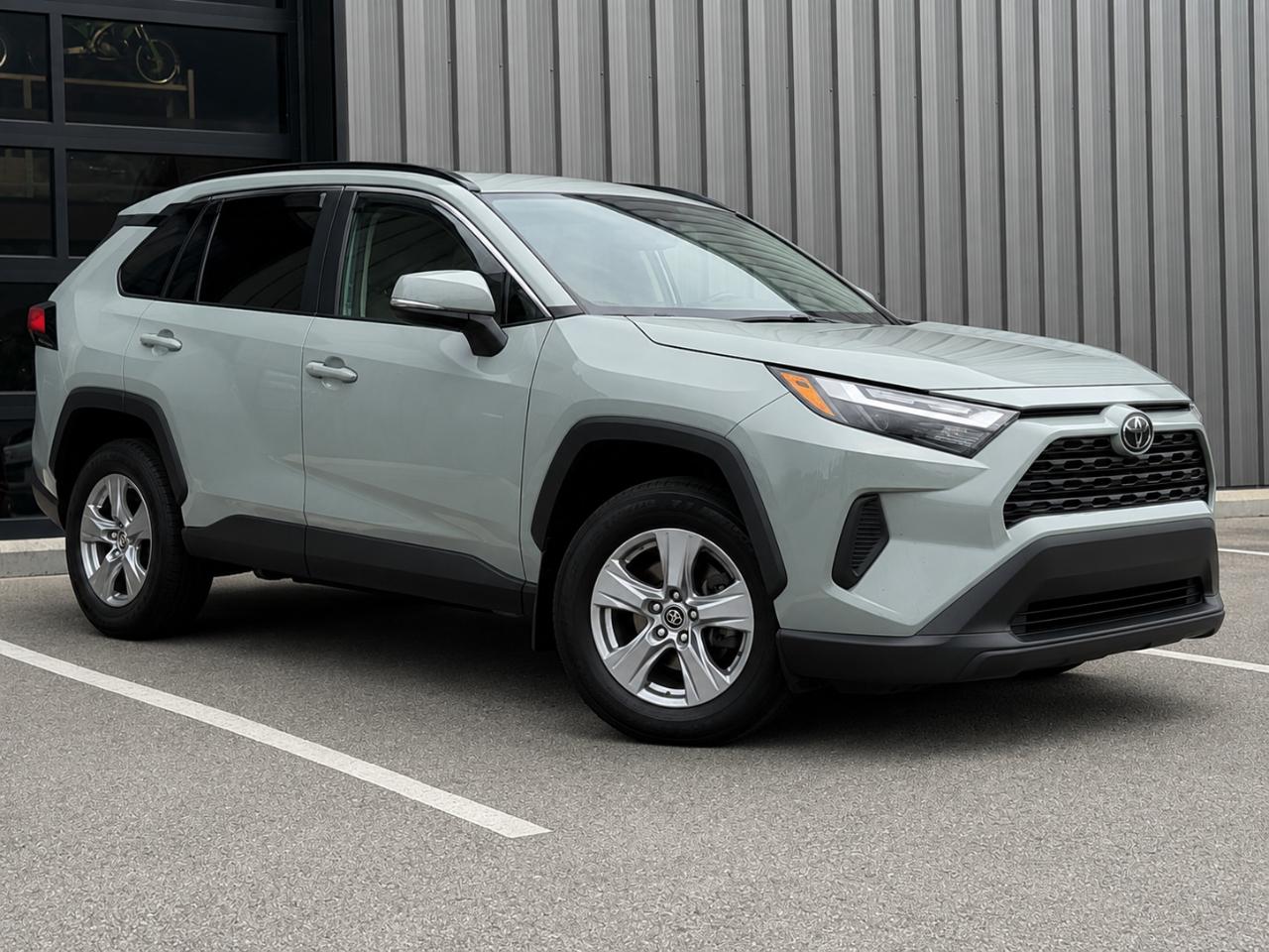 Toyota RAV4 XLE AWD (Natl) 2023