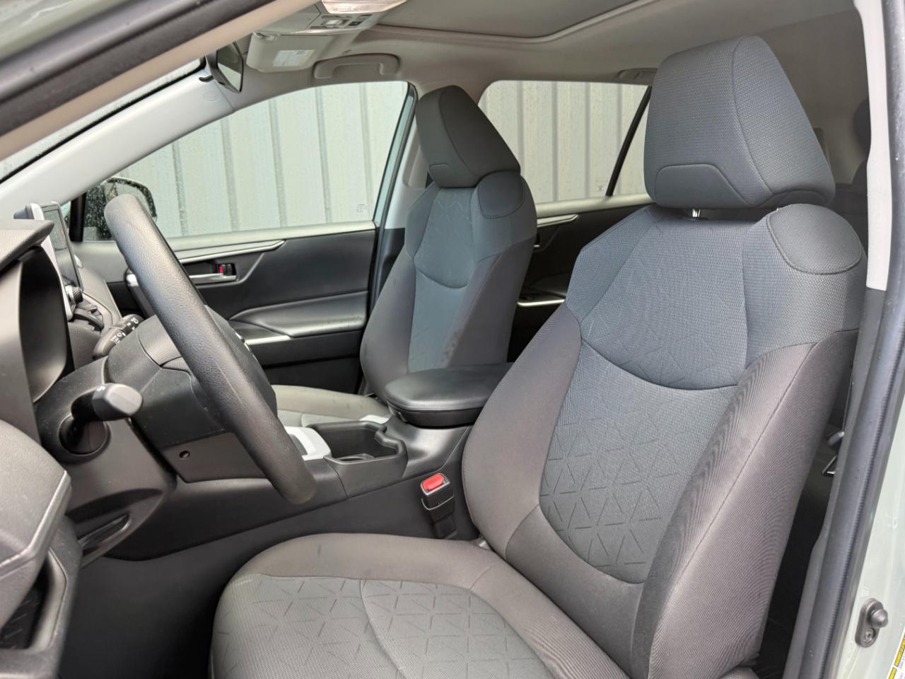 Toyota RAV4 XLE AWD (Natl) 2023