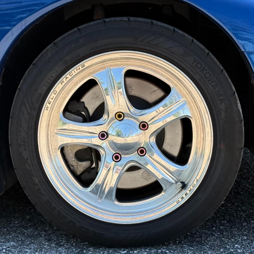 Chevrolet Corvette 2dr Convertible 2002