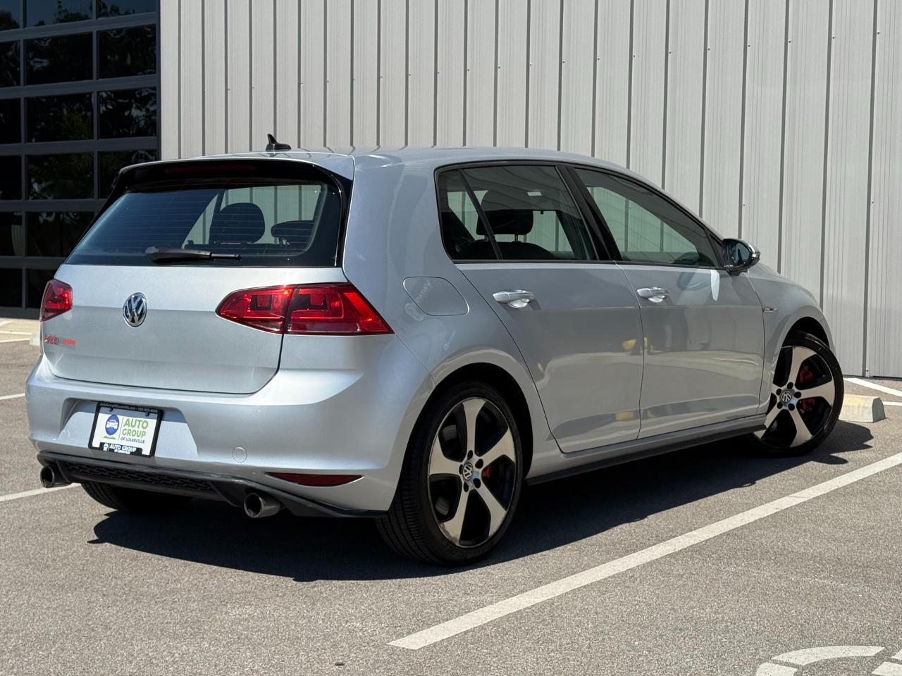 Volkswagen Golf GTI 4dr HB DSG S w/Performance Pkg 2015