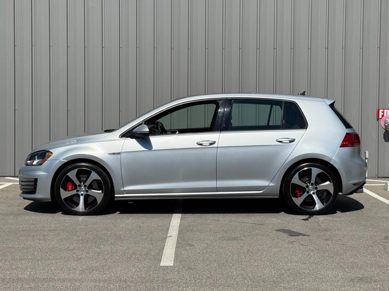 Volkswagen Golf GTI 4dr HB DSG S w/Performance Pkg 2015