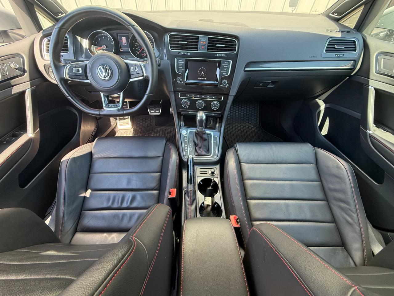 Volkswagen Golf GTI 4dr HB DSG S w/Performance Pkg 2015