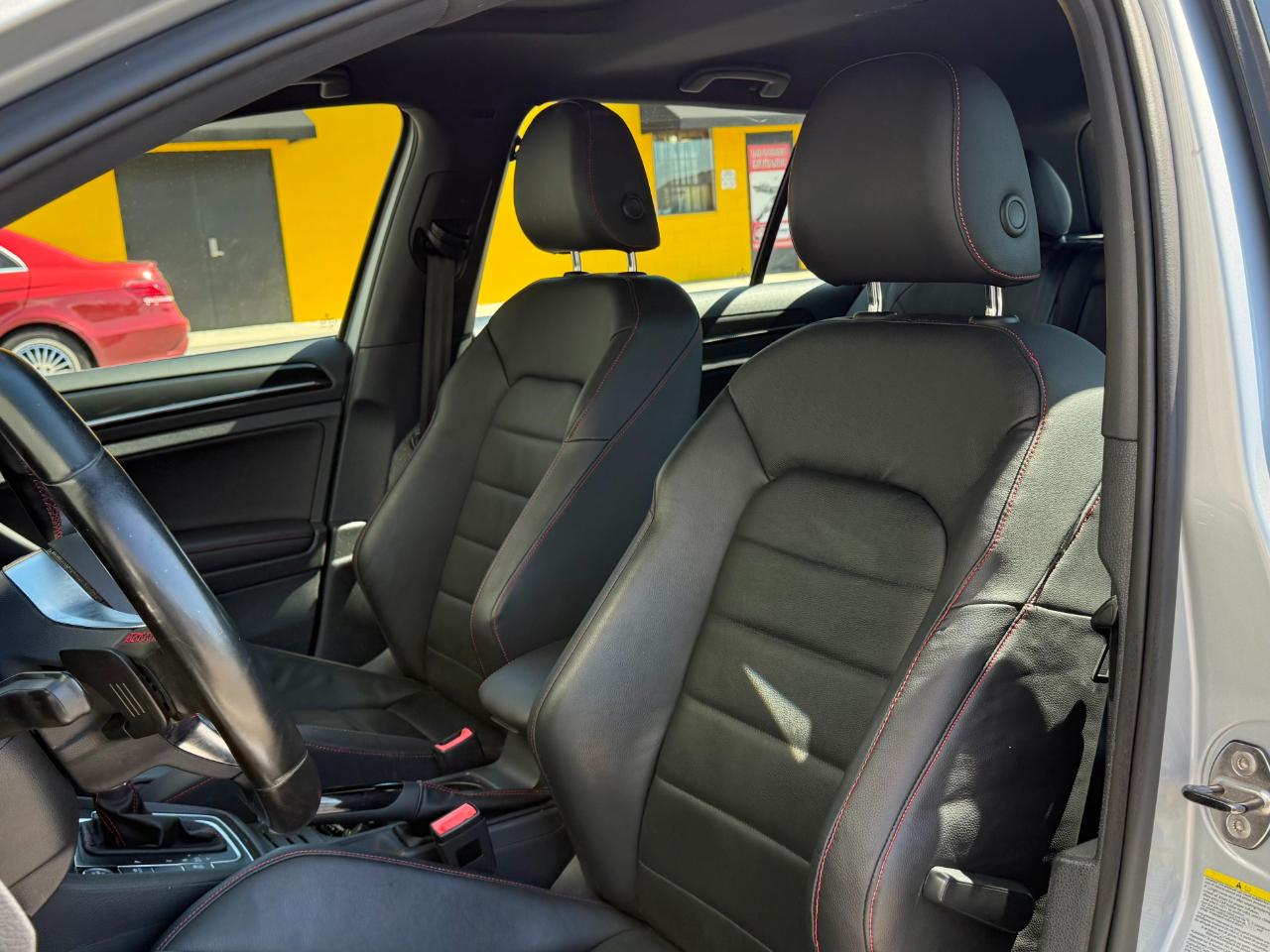 Volkswagen Golf GTI 4dr HB DSG S w/Performance Pkg 2015