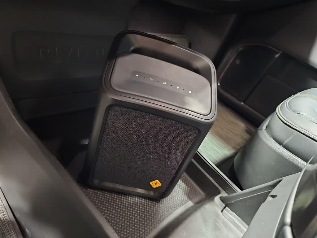 Rivian R1S Adventure Quad-Motor Large Pack 2023