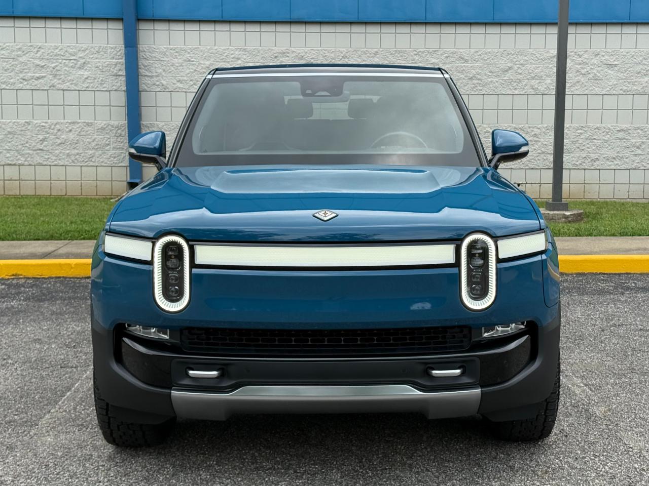 Rivian R1S Adventure Quad-Motor Large Pack 2023