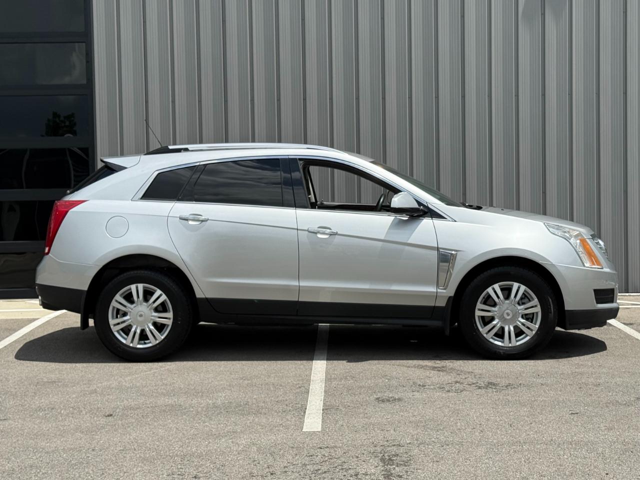 Cadillac SRX FWD 4dr Luxury Collection 2016