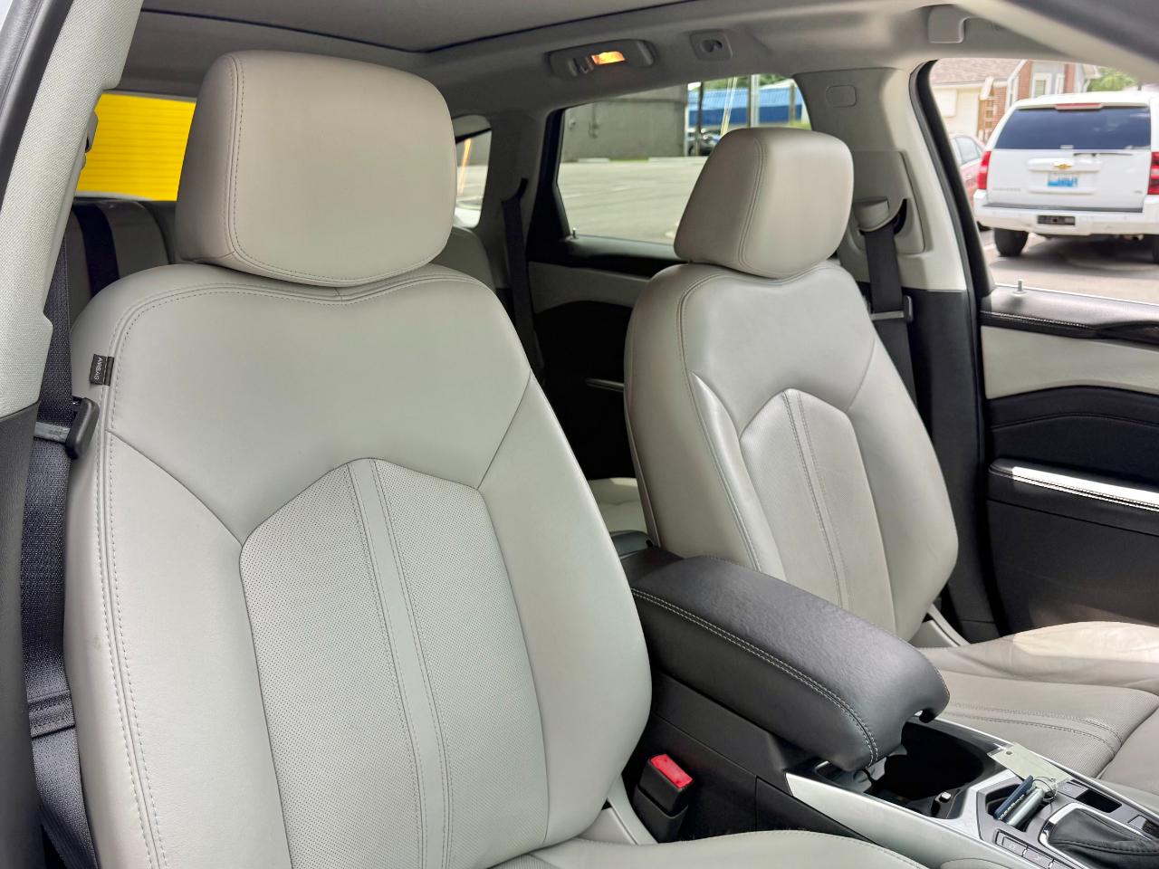Cadillac SRX FWD 4dr Luxury Collection 2016