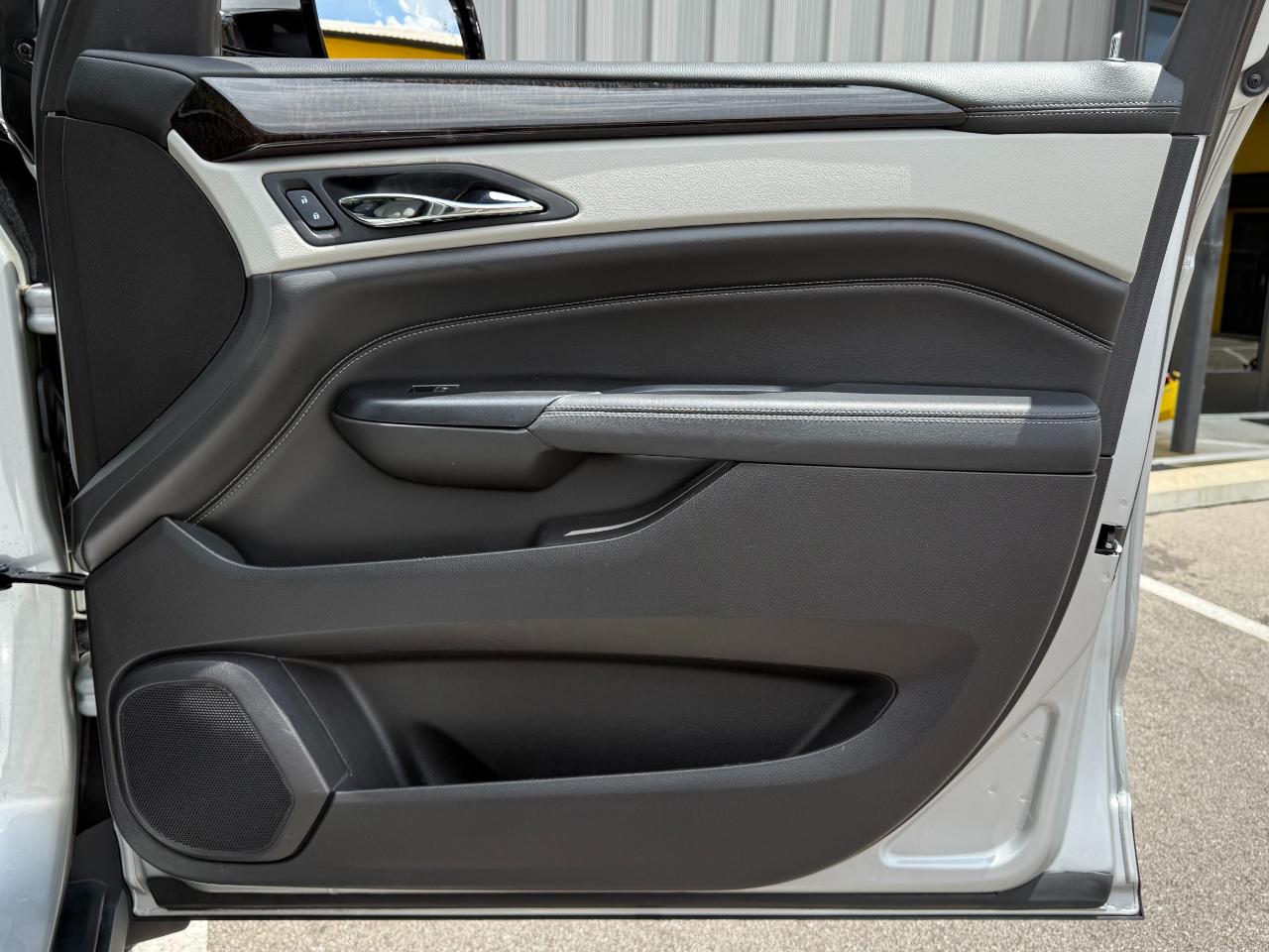 Cadillac SRX FWD 4dr Luxury Collection 2016