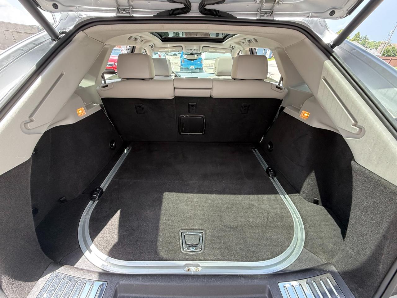 Cadillac SRX FWD 4dr Luxury Collection 2016