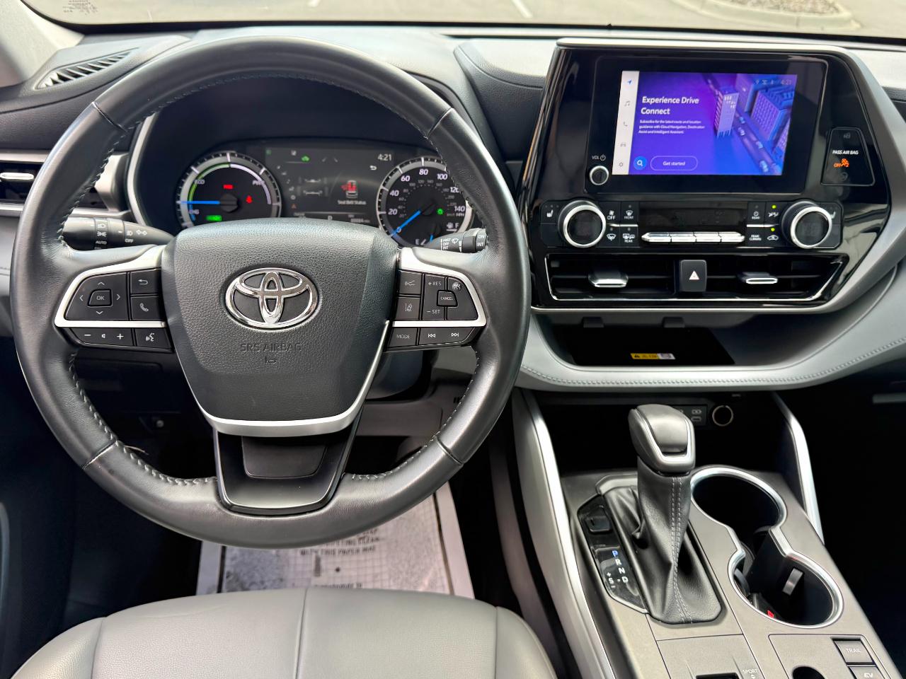 Toyota Highlander Hybrid XLE AWD (Natl) 2023