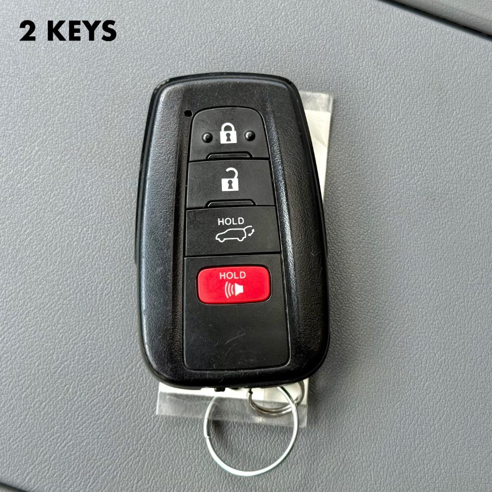 Toyota Highlander Hybrid XLE AWD (Natl) 2023