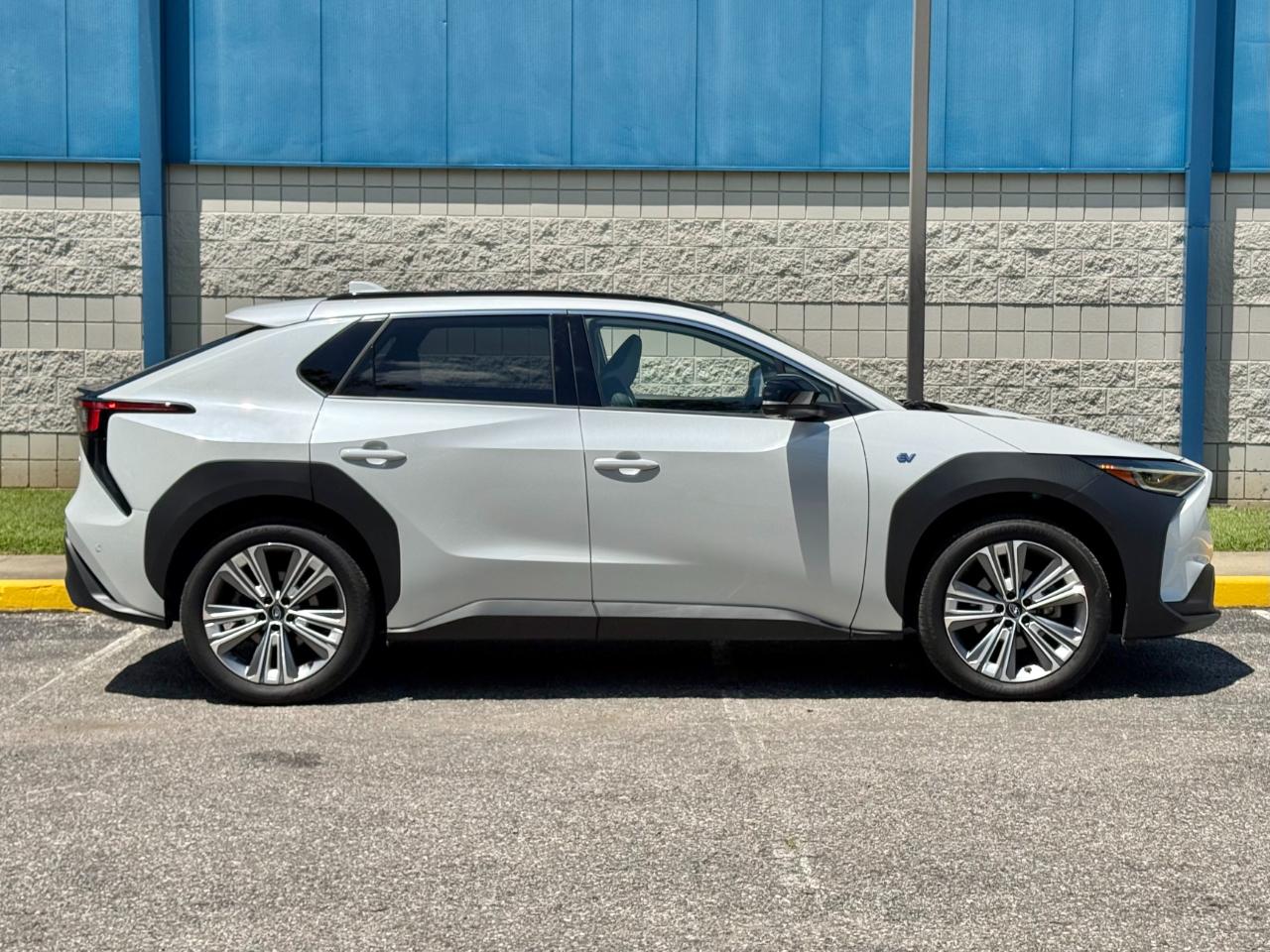 Subaru Solterra Touring AWD 2023