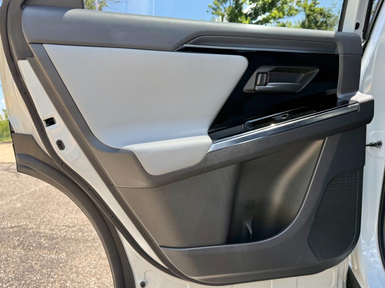 Subaru Solterra Touring AWD 2023