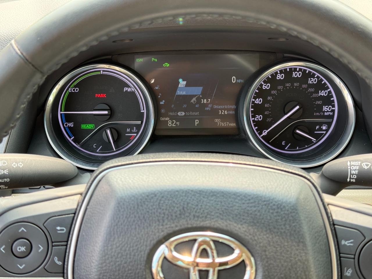 Toyota Camry Hybrid XLE Auto 2018