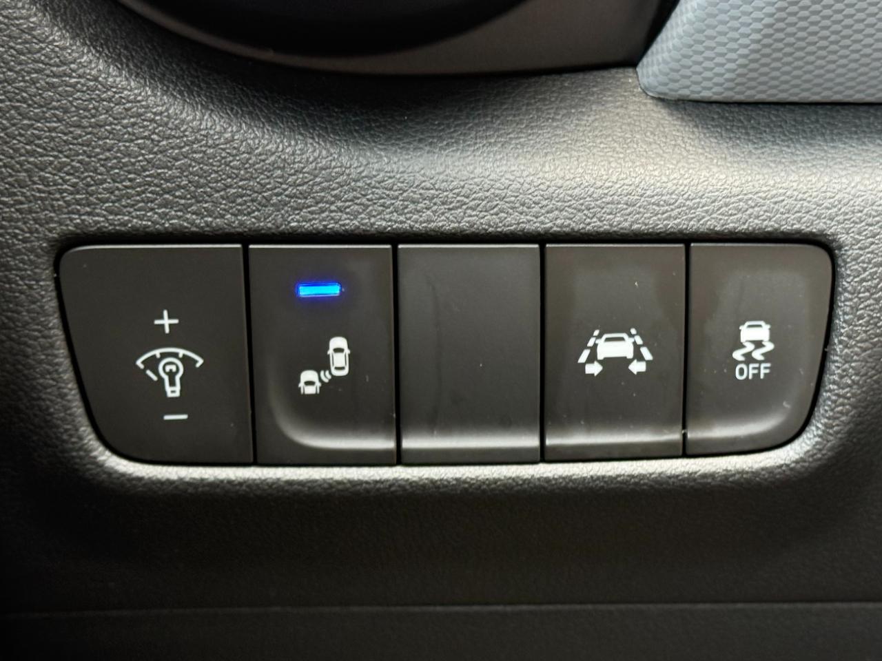 Hyundai Kona SEL Plus Auto FWD 2020