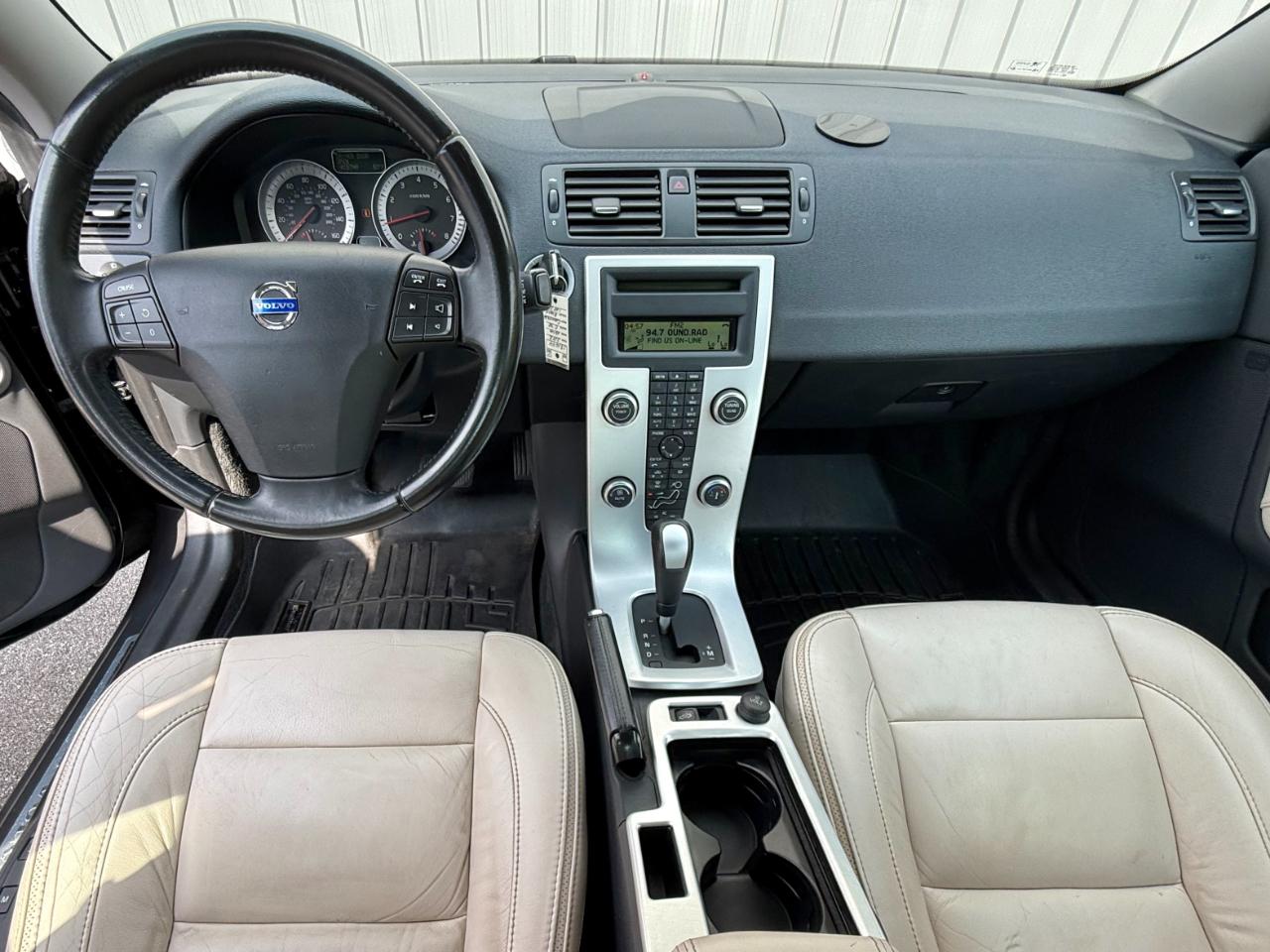 Volvo C70 2dr Conv T5 2012