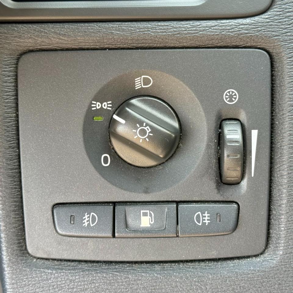 Volvo C70 2dr Conv T5 2012