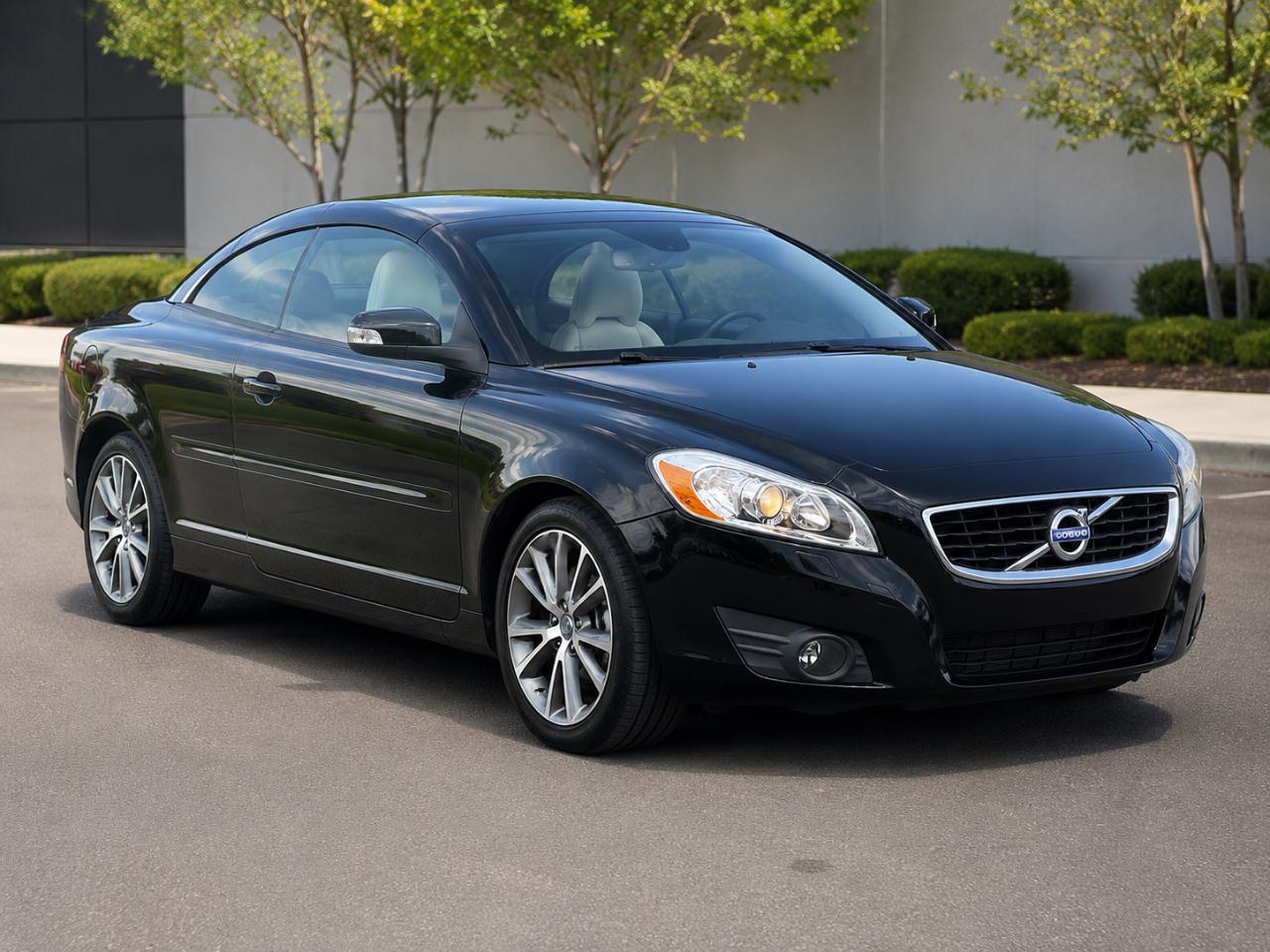Volvo C70 2dr Conv T5 2012