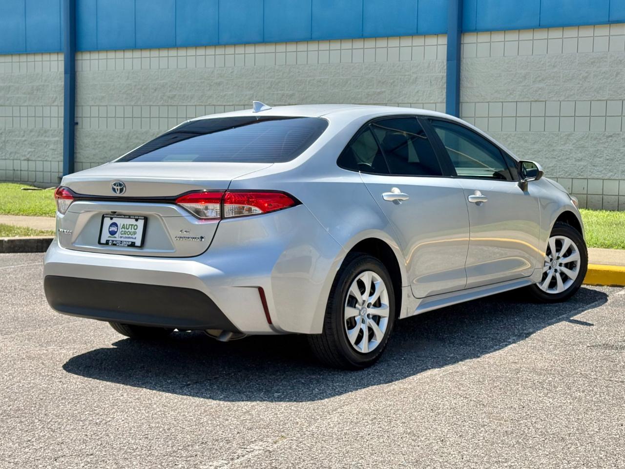 Toyota Corolla Hybrid LE FWD (Natl) 2023