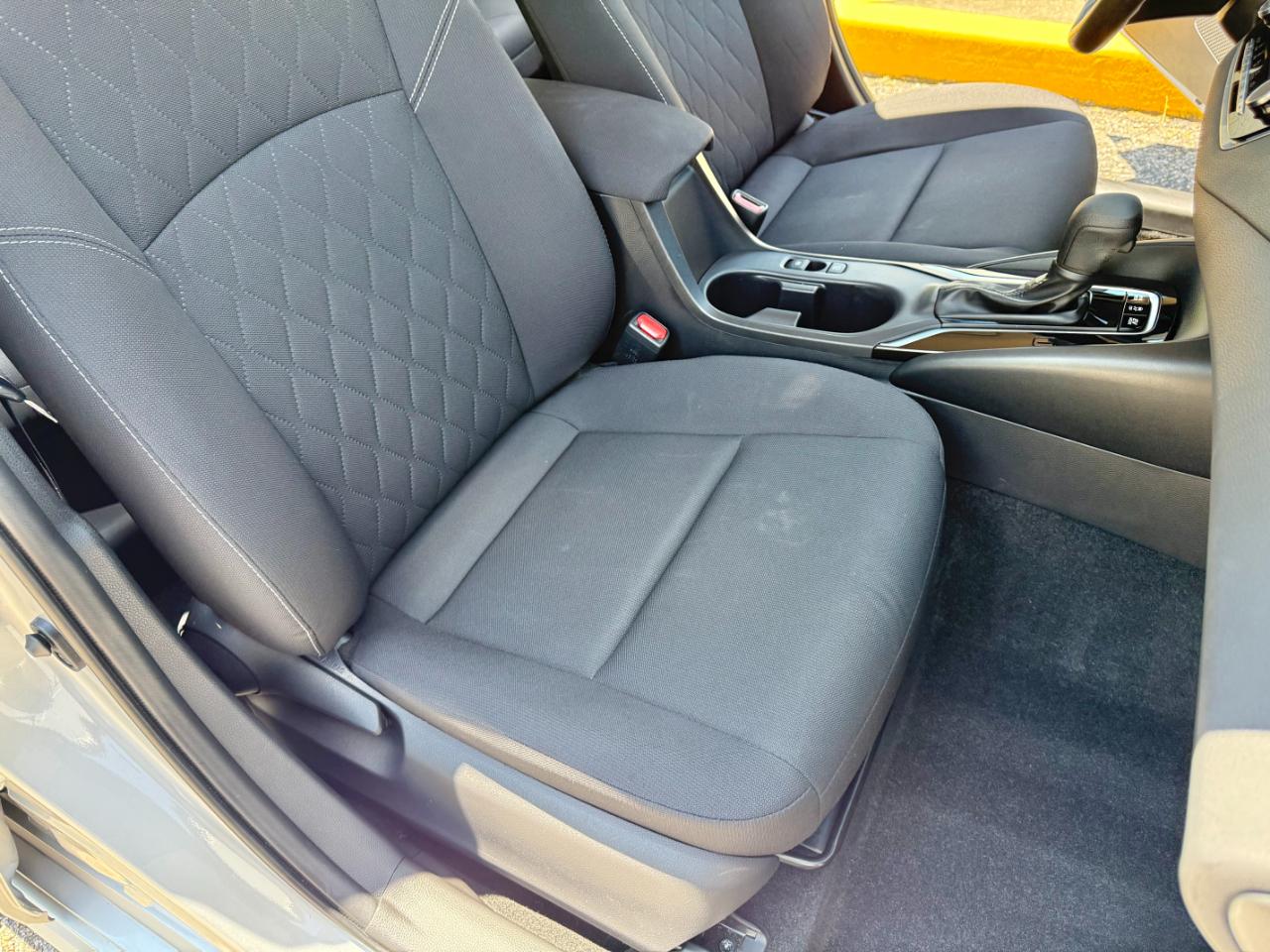 Toyota Corolla Hybrid LE FWD (Natl) 2023